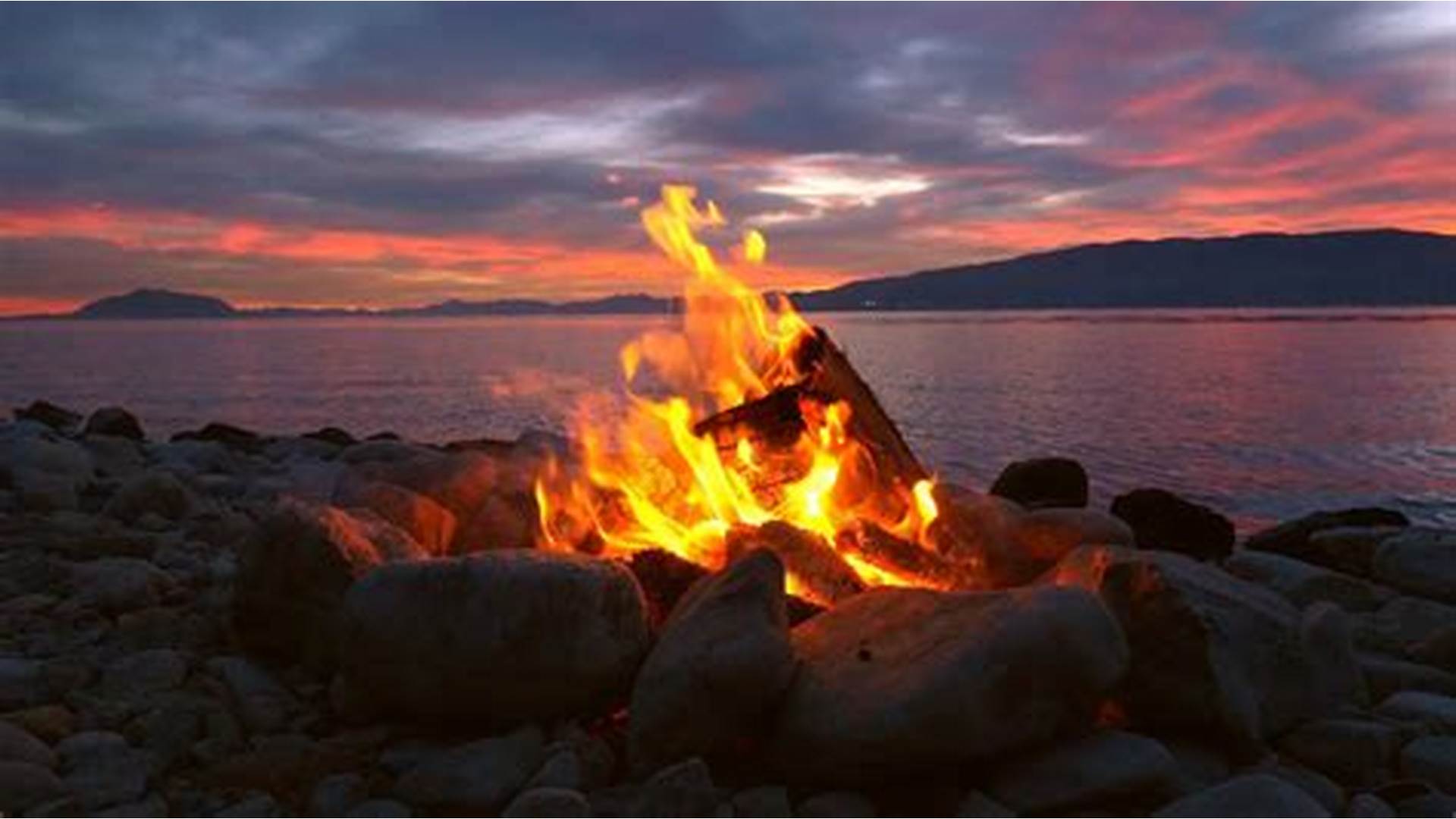 L L MENT FEU ET LE FEU SACR L L MENT FEU ET LE FEU SACR